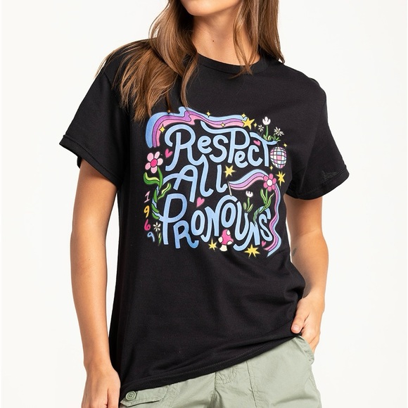 RSQ x Halyn NWT M Respect All Pronouns Black Graphic Floral Rainbow Tee LGBTQ - Picture 10 of 11